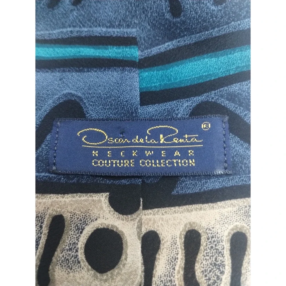 Oscar de la Renta Couture Collection Silk Tie Blue Tan Abstract Geometric 90s‎